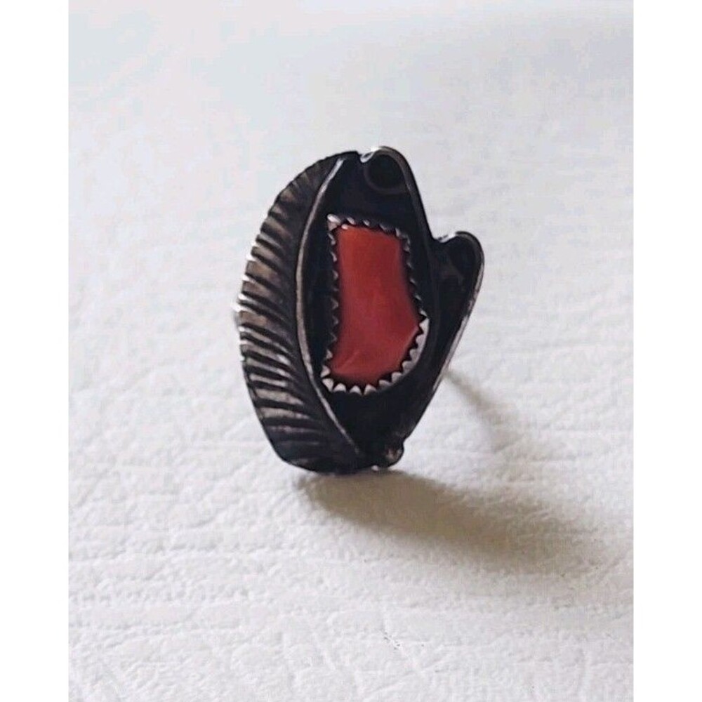 Vintage Navajo  Red Coral Feather Sterling Silver Ring sz 5.25